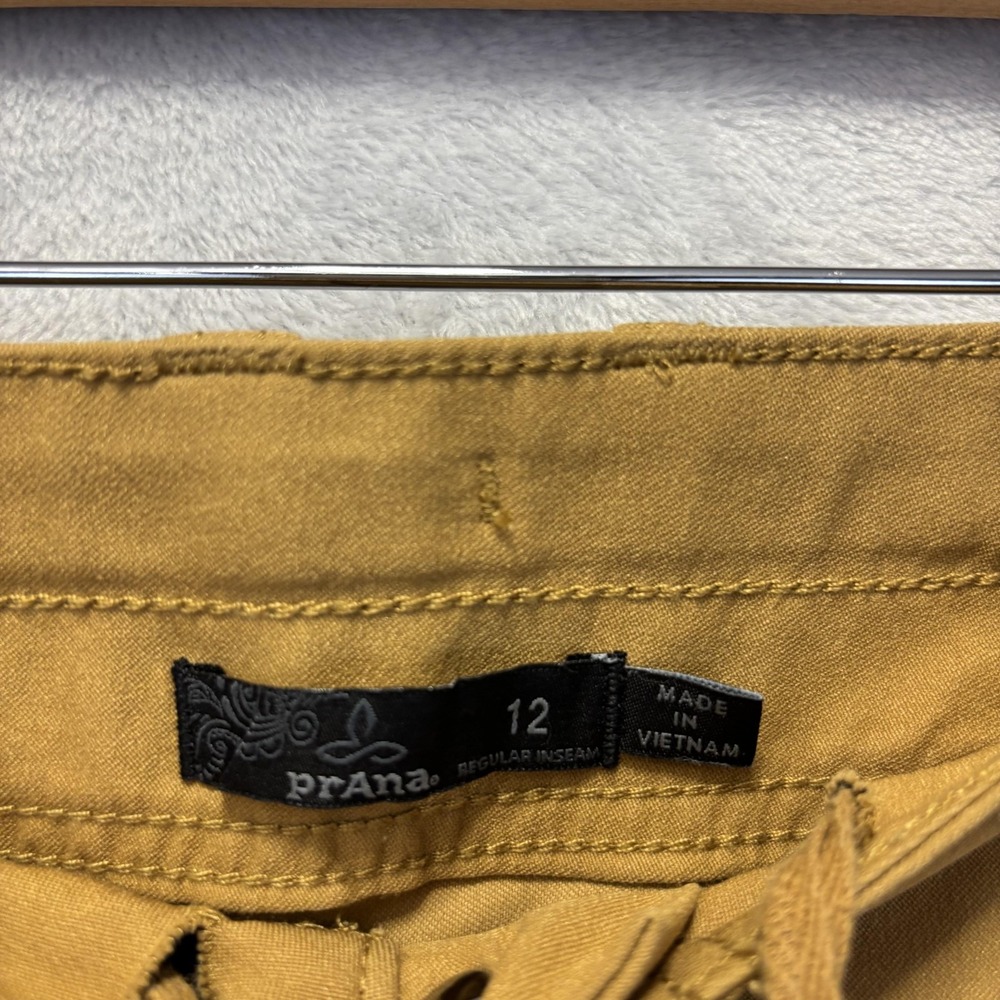 PrAna Cargo Pants Womens Size 12 Tan Stretch Convertible Hiking Outdoor Utility - Picture 4 of 16